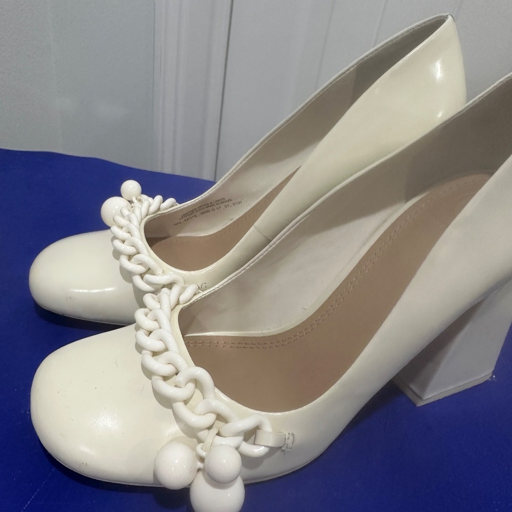 NWOT TORY BURCH HEELS - Picture 5 of 6